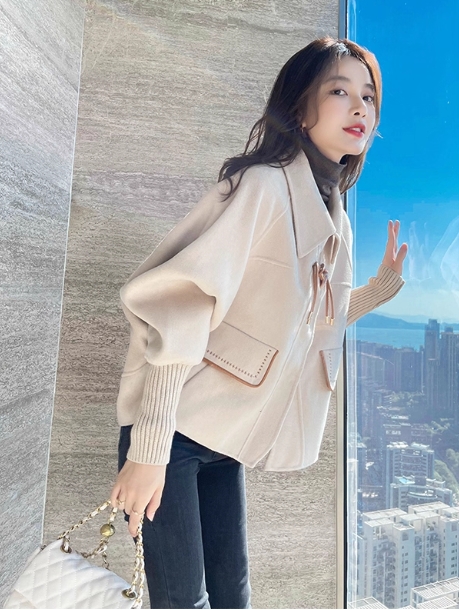 秋季2025新款女款秋装毛呢外套流行爆款小香风短款呢子大衣女秋冬