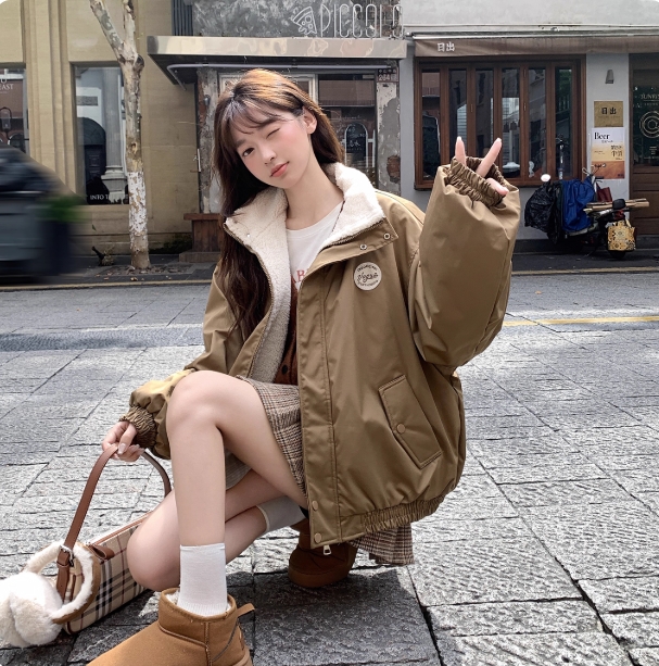 美式加厚羊羔毛绒冲锋衣外套女2025冬季新款休闲百搭棒球棉服夹克